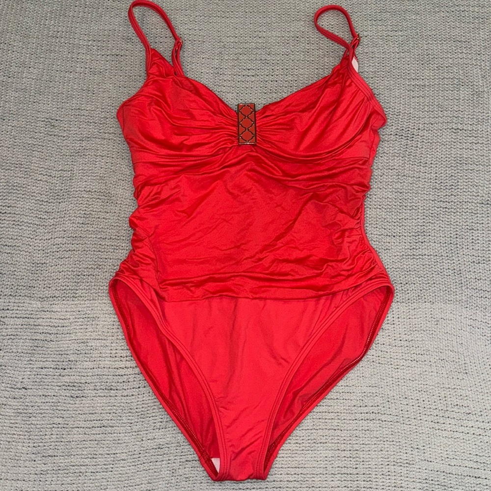La Blanca underwire one piece swimsuit size 10
